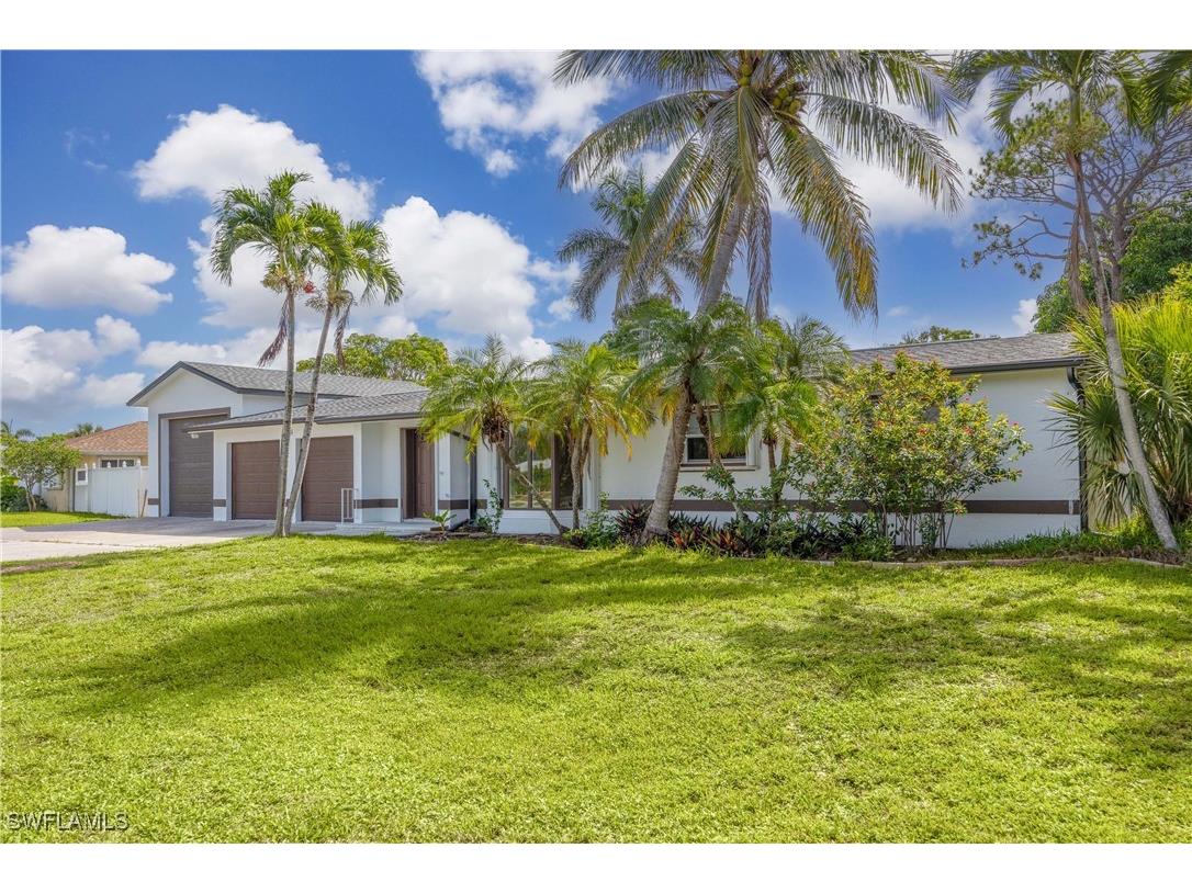 4656 Capri Drive Naples FL 34103 225059310 image22