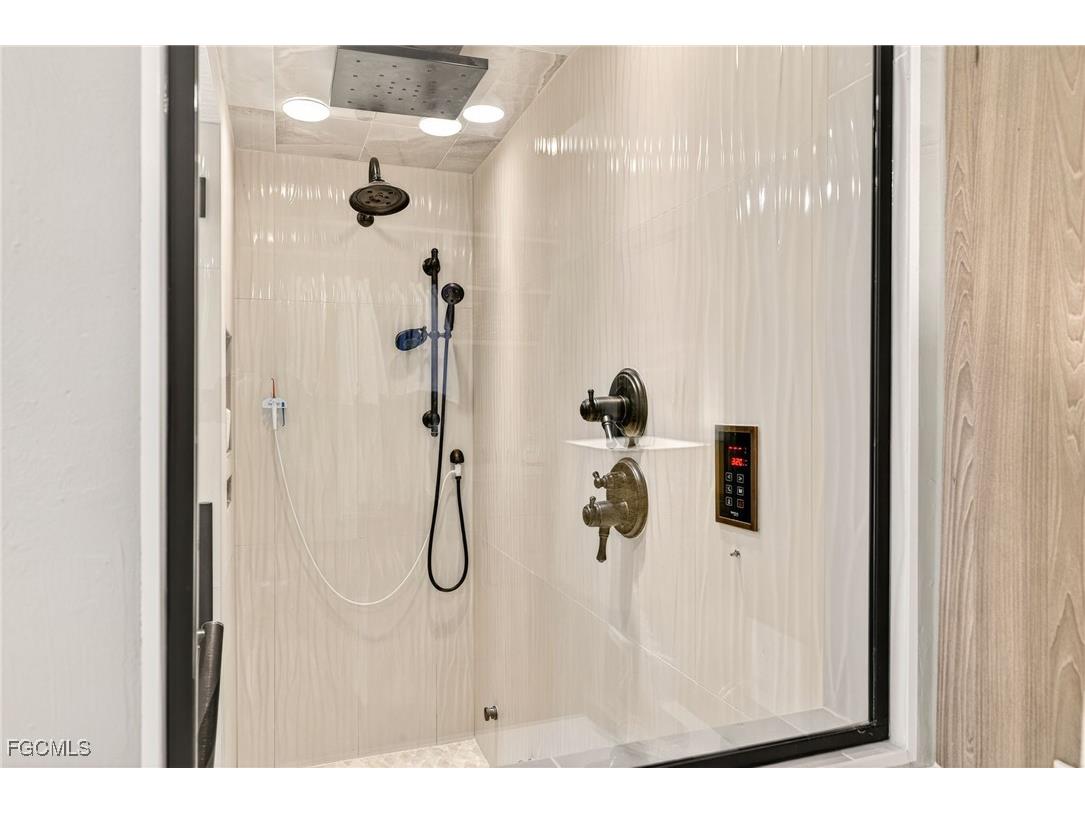 4656 S Landings Drive Fort Myers FL 33919 2025021735 image18