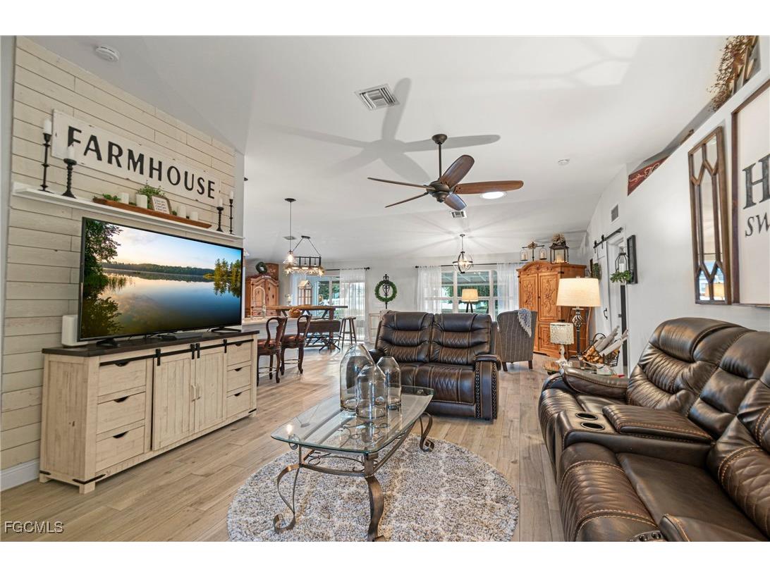 4656 Varsity Circle Lehigh Acres FL 33971 2025025066 image10