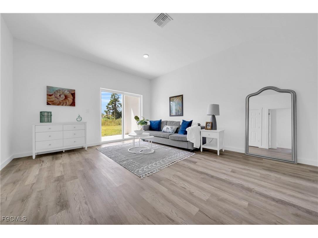 4657/4659 24th Street SW Lehigh Acres FL 33973 2025014107 image2