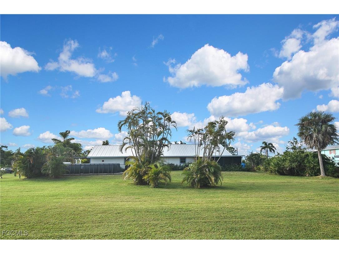 4658 Gulf Shore Road Saint James City FL 33956 2025017402 image13