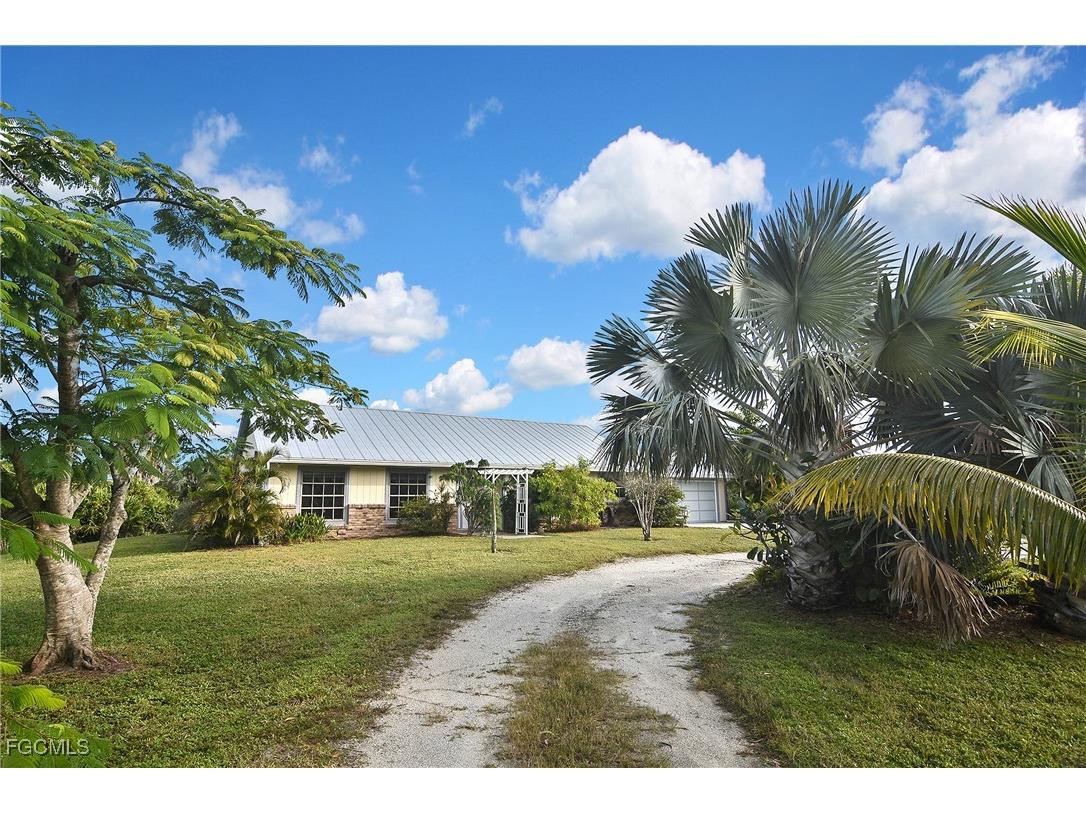 4658 Gulf Shore Road Saint James City FL 33956 2025017402 image4