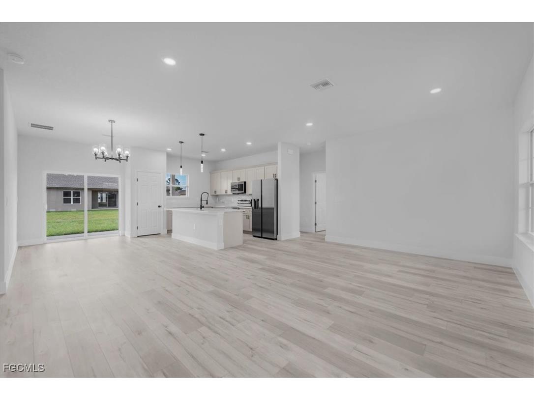 4659 San Ignacio Drive Sebring FL 33872 2025025199 image2