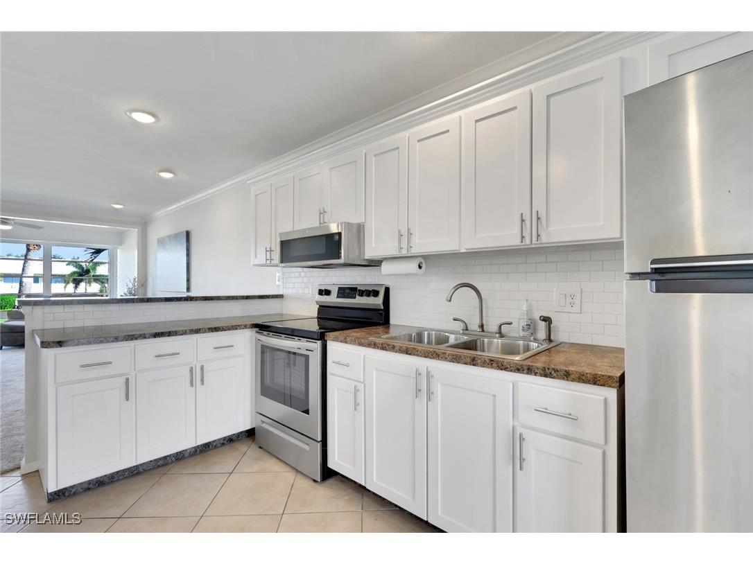 466 12th Avenue S #466 Naples FL 34102 225078863 image14