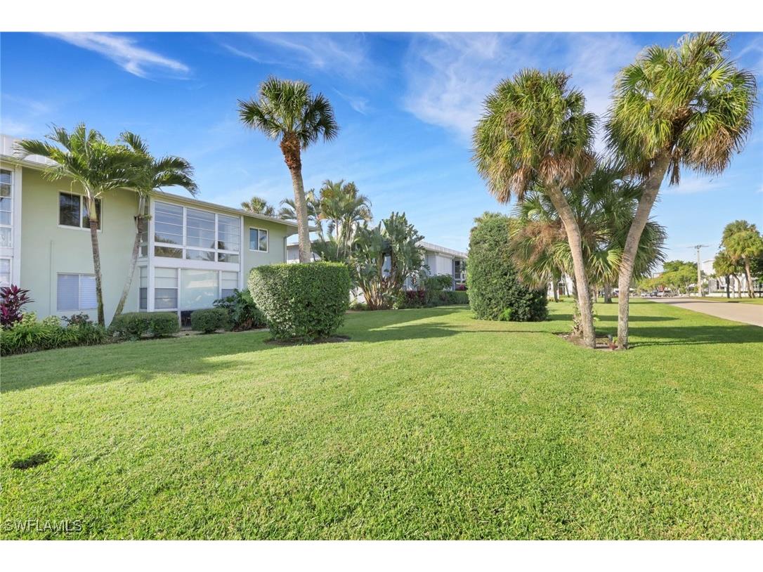 466 12th Avenue S #466 Naples FL 34102 225078863 image33
