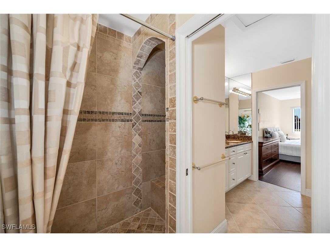 466 Bristle Cone Lane #34 Naples FL 34113 226002520 image21