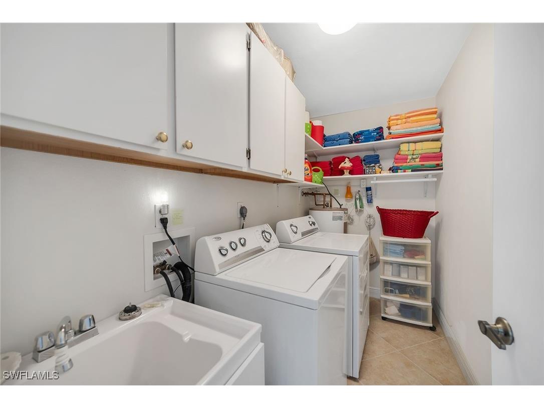 466 Bristle Cone Lane #34 Naples FL 34113 226002520 image28