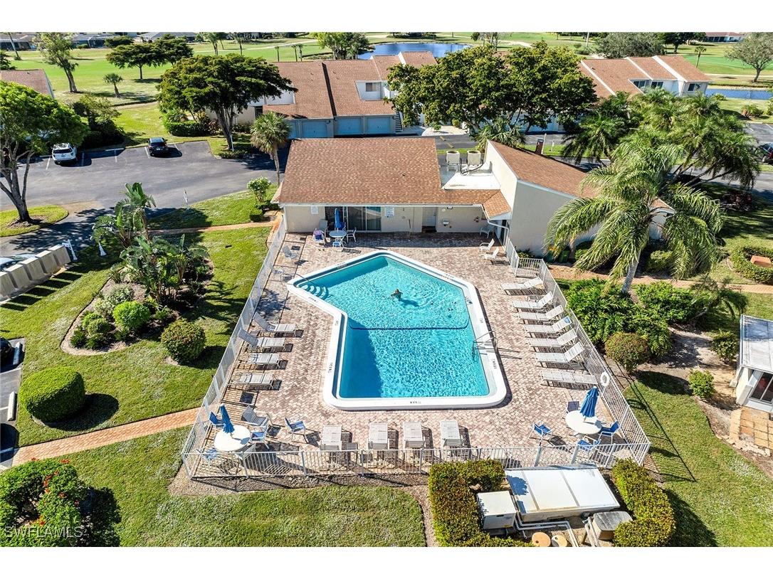 466 Bristle Cone Lane #34 Naples FL 34113 226002520 image45