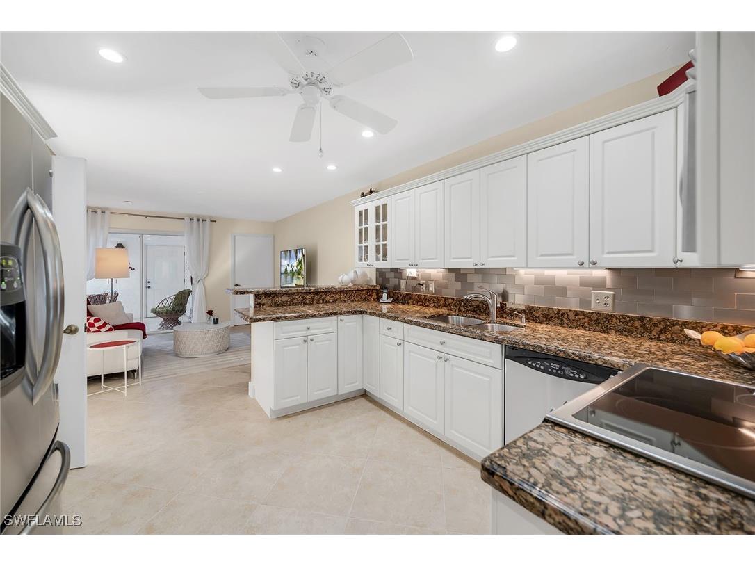 466 Bristle Cone Lane #34 Naples FL 34113 226002520 image5