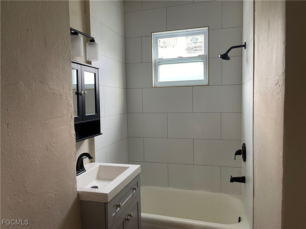 466 Wilma Avenue Fort Myers FL 33905 2025007393 image21