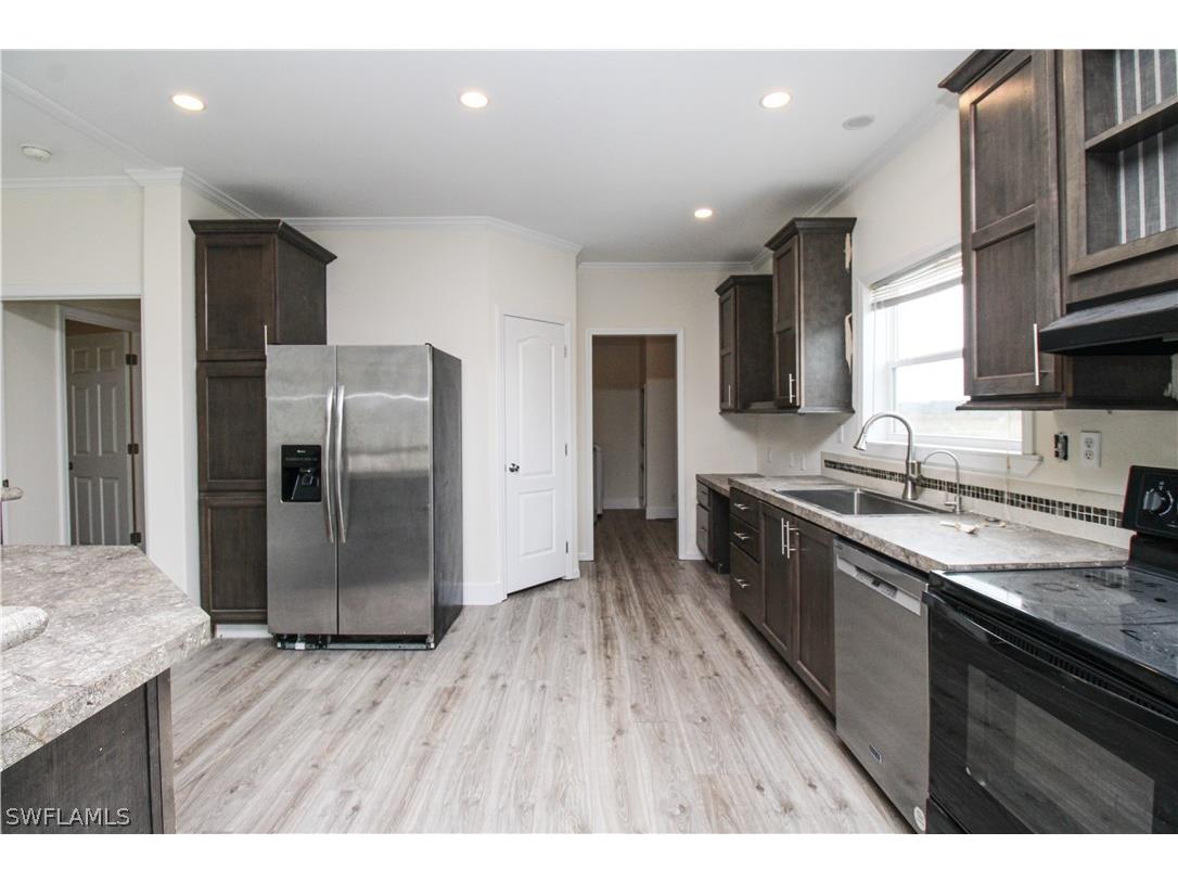 4660 43rd Avenue NE Naples FL 34120 226006654 image12