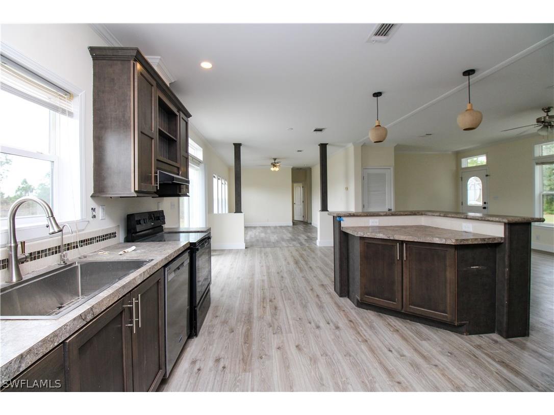 4660 43rd Avenue NE Naples FL 34120 226006654 image28