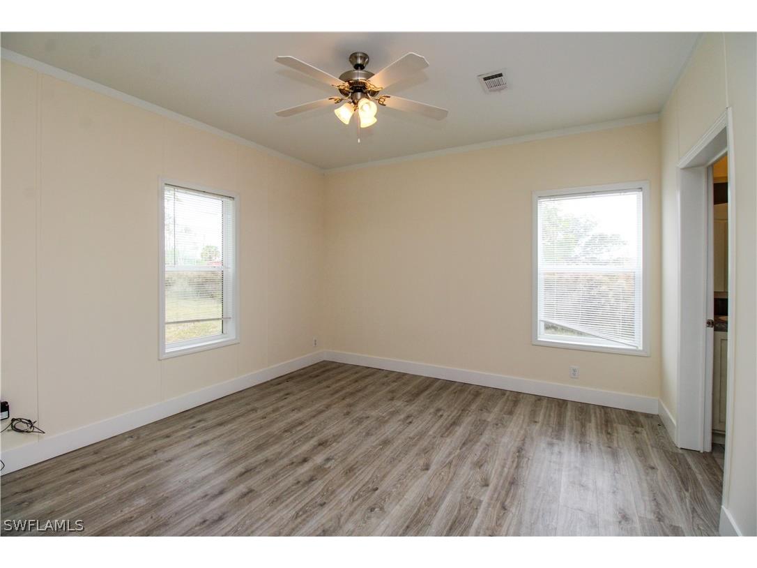 4660 43rd Avenue NE Naples FL 34120 226006654 image32