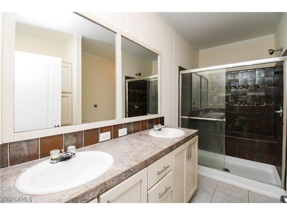 4660 43rd Avenue NE Naples FL 34120 226006654 image35