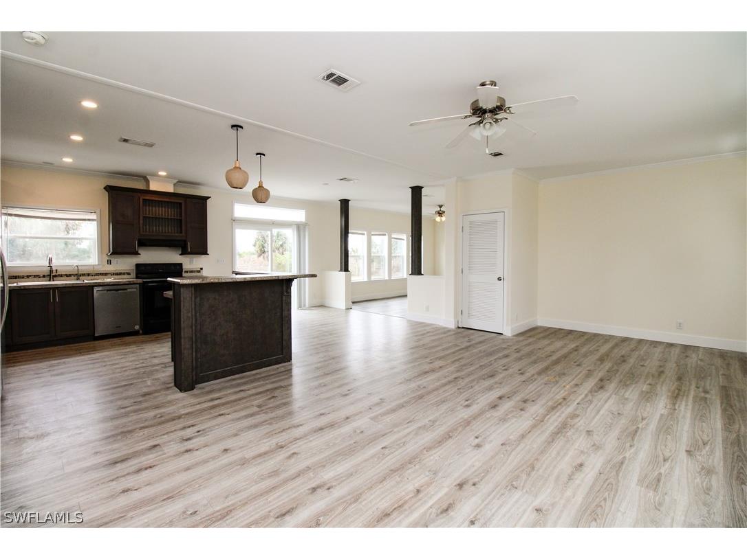 4660 43rd Avenue NE Naples FL 34120 226006654 image38