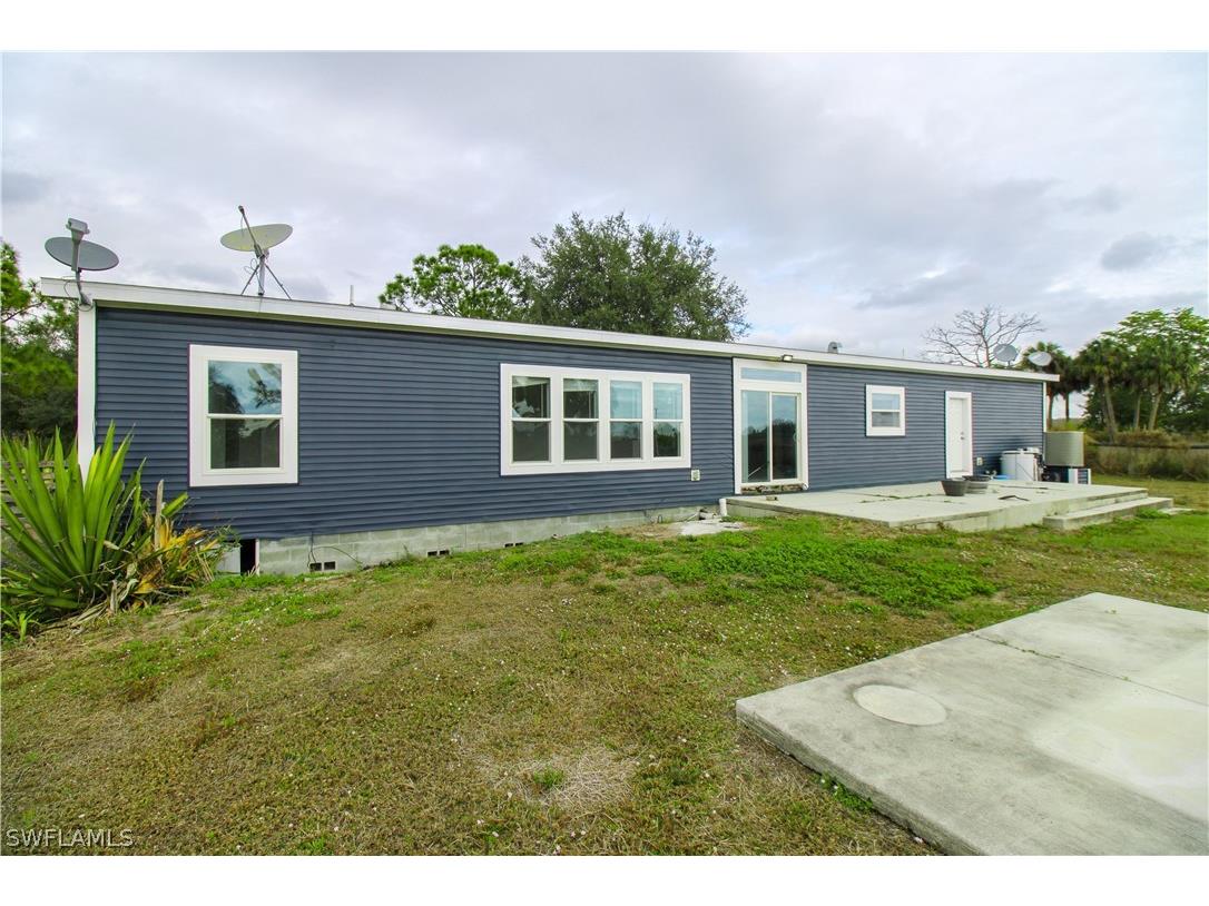 4660 43rd Avenue NE Naples FL 34120 226006654 image4