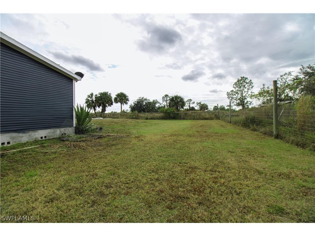 4660 43rd Avenue NE Naples FL 34120 226006654 image5