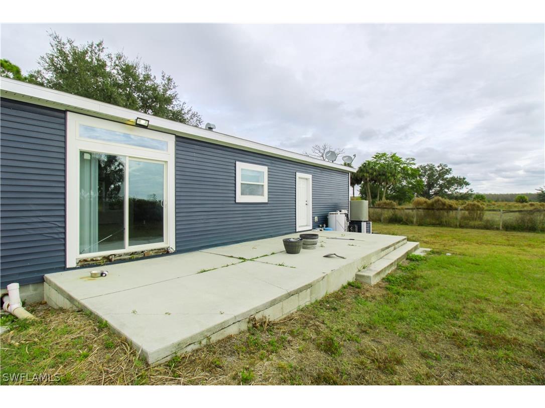 4660 43rd Avenue NE Naples FL 34120 226006654 image7