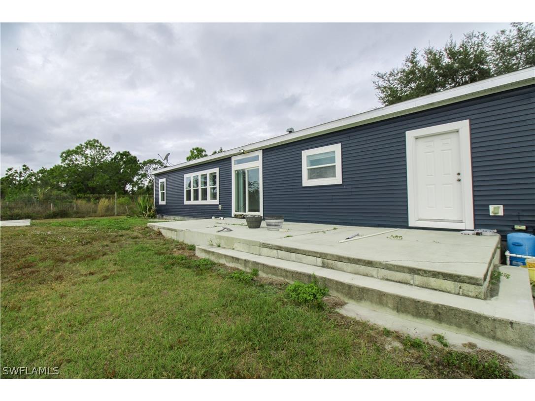 4660 43rd Avenue NE Naples FL 34120 226006654 image8