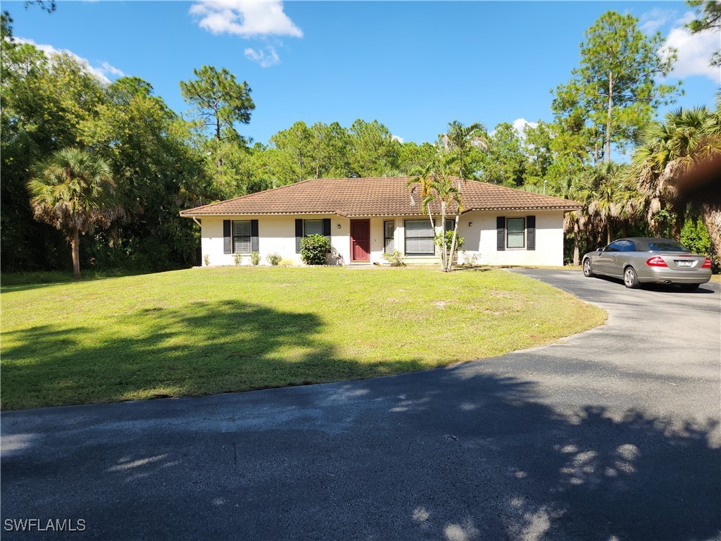 4661 5th Avenue SW Naples FL 34119 225068396 image1