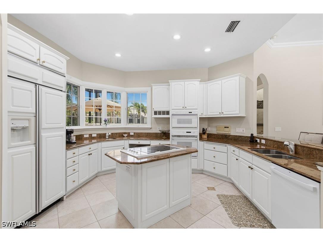 4661 Idylwood Lane Naples FL 34119 226019424 image11