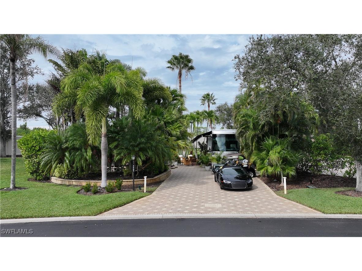 4662 Southern Breeze Drive Naples FL 34114 225081493 image1