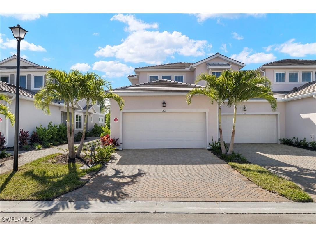 4664 Arboretum Circle #201 Naples FL 34112 223054185 image1