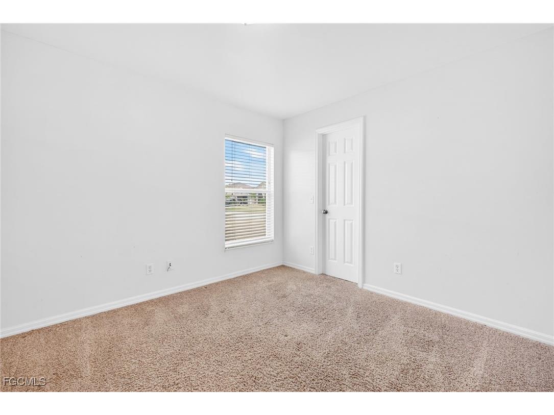 4664 Varsity Circle Lehigh Acres FL 33971 2025024859 image11