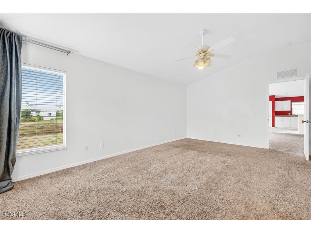 4664 Varsity Circle Lehigh Acres FL 33971 2025024859 image18