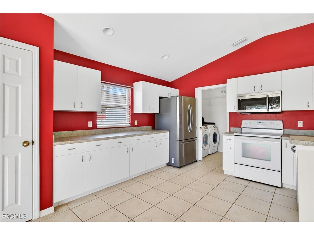 4664 Varsity Circle Lehigh Acres FL 33971 2025024859 image23