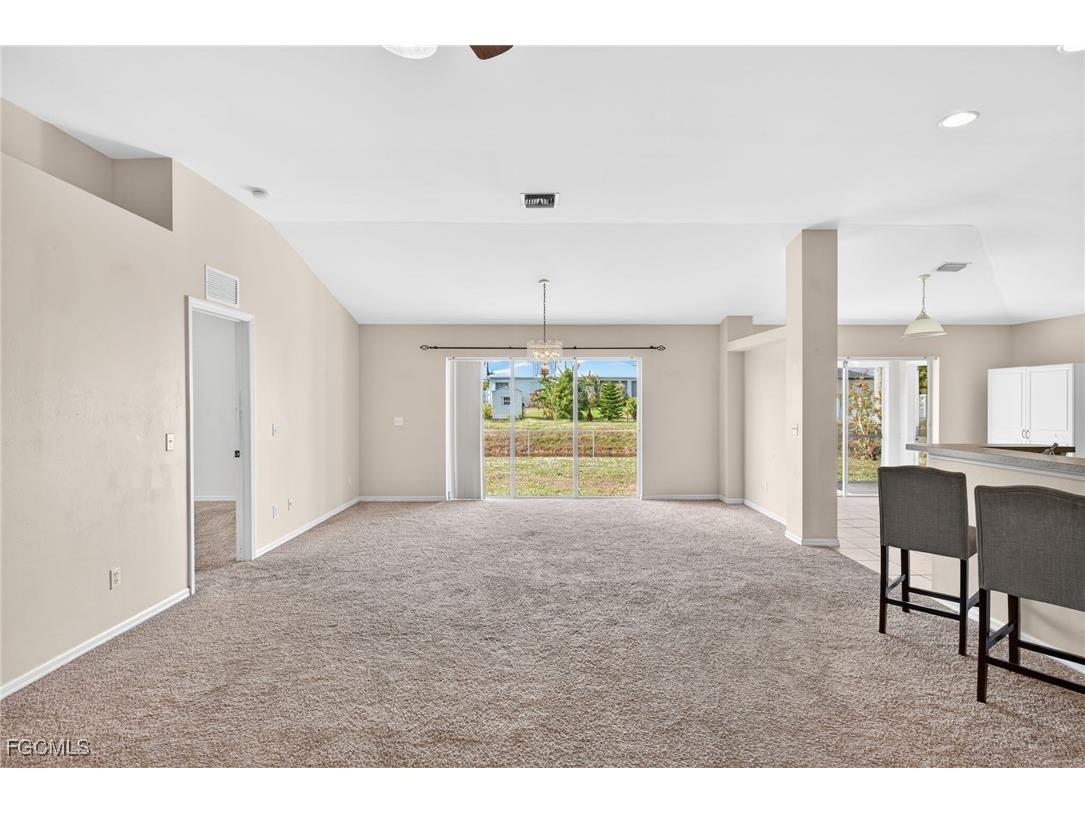 4664 Varsity Circle Lehigh Acres FL 33971 2025024859 image4