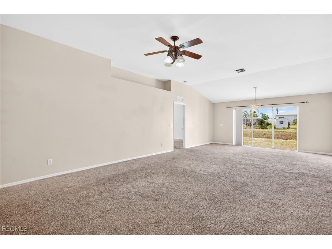 4664 Varsity Circle Lehigh Acres FL 33971 2025024859 image5