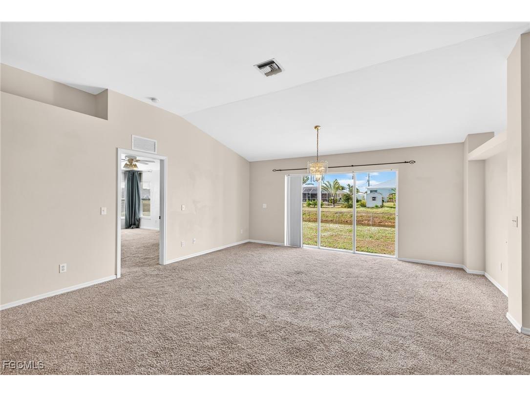 4664 Varsity Circle Lehigh Acres FL 33971 2025024859 image7