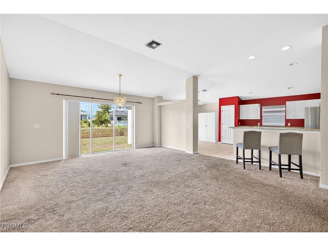 4664 Varsity Circle Lehigh Acres FL 33971 2025024859 image8