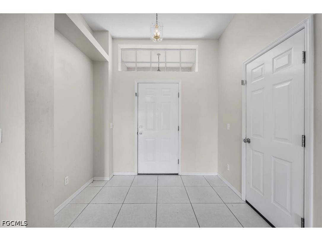 4664 Varsity Circle Lehigh Acres FL 33971 2026025681 image6