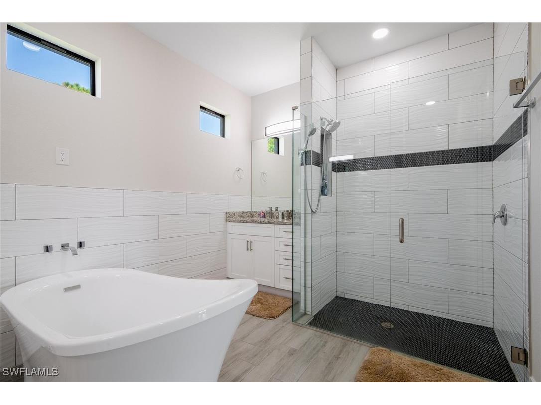 4665 Keylargo Lane Bonita Springs FL 34134 225080254 image14