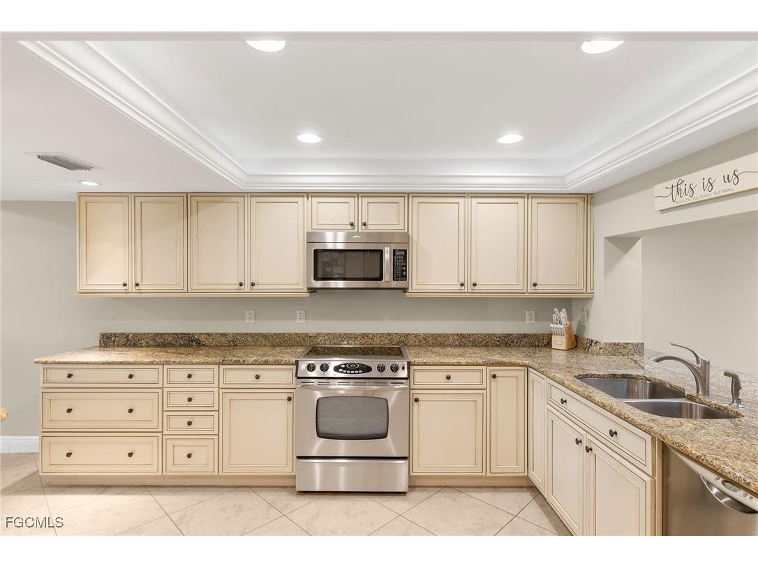 4665 S Landings Drive Fort Myers FL 33919 2026004637 image10