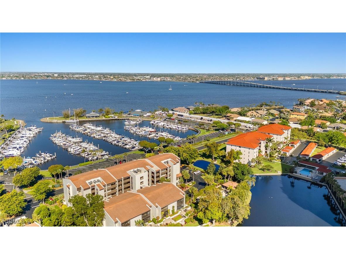 4665 S Landings Drive Fort Myers FL 33919 2026004637 image37