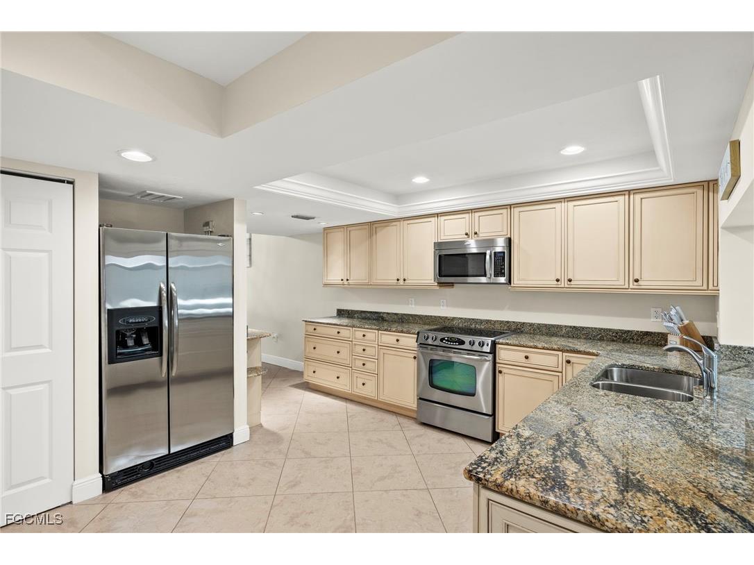 4665 S Landings Drive Fort Myers FL 33919 2026004637 image4