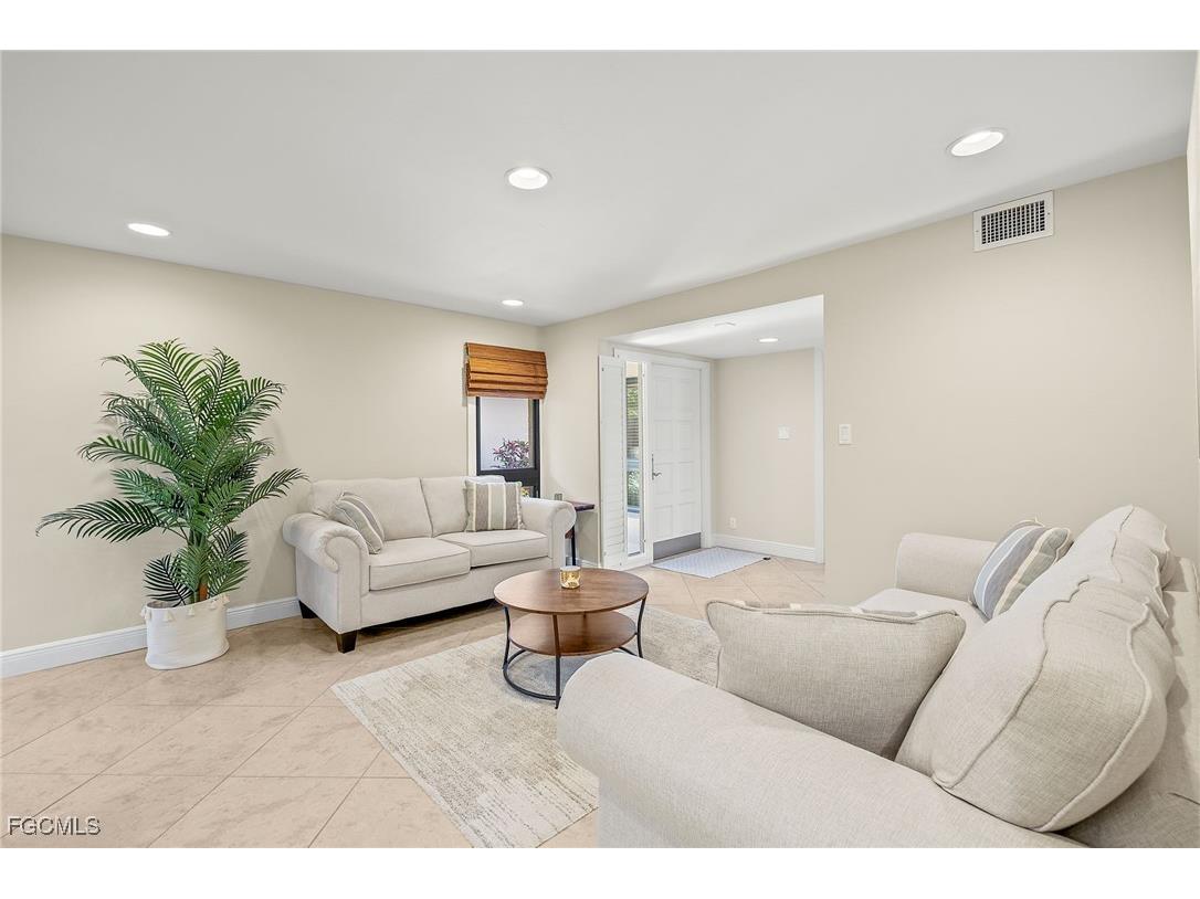 4665 S Landings Drive Fort Myers FL 33919 2026004637 image8