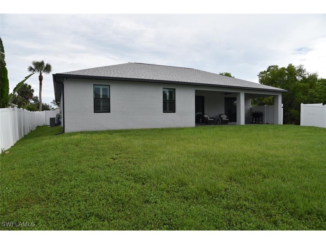 4666 Villa Capri Lane Bonita Springs FL 34134 225061535 image3