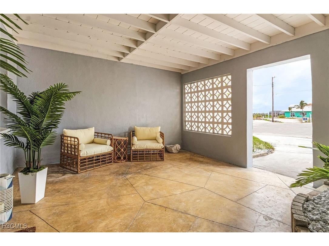 467 Madison Court Fort Myers Beach FL 33931 2025019458 image16