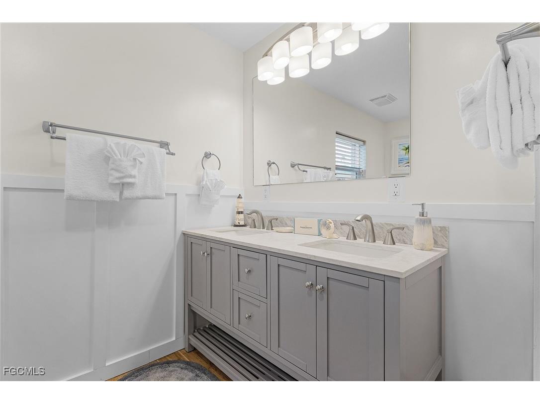 467 Madison Court Fort Myers Beach FL 33931 2025019458 image27