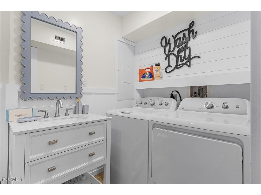 467 Madison Court Fort Myers Beach FL 33931 2025019458 image28