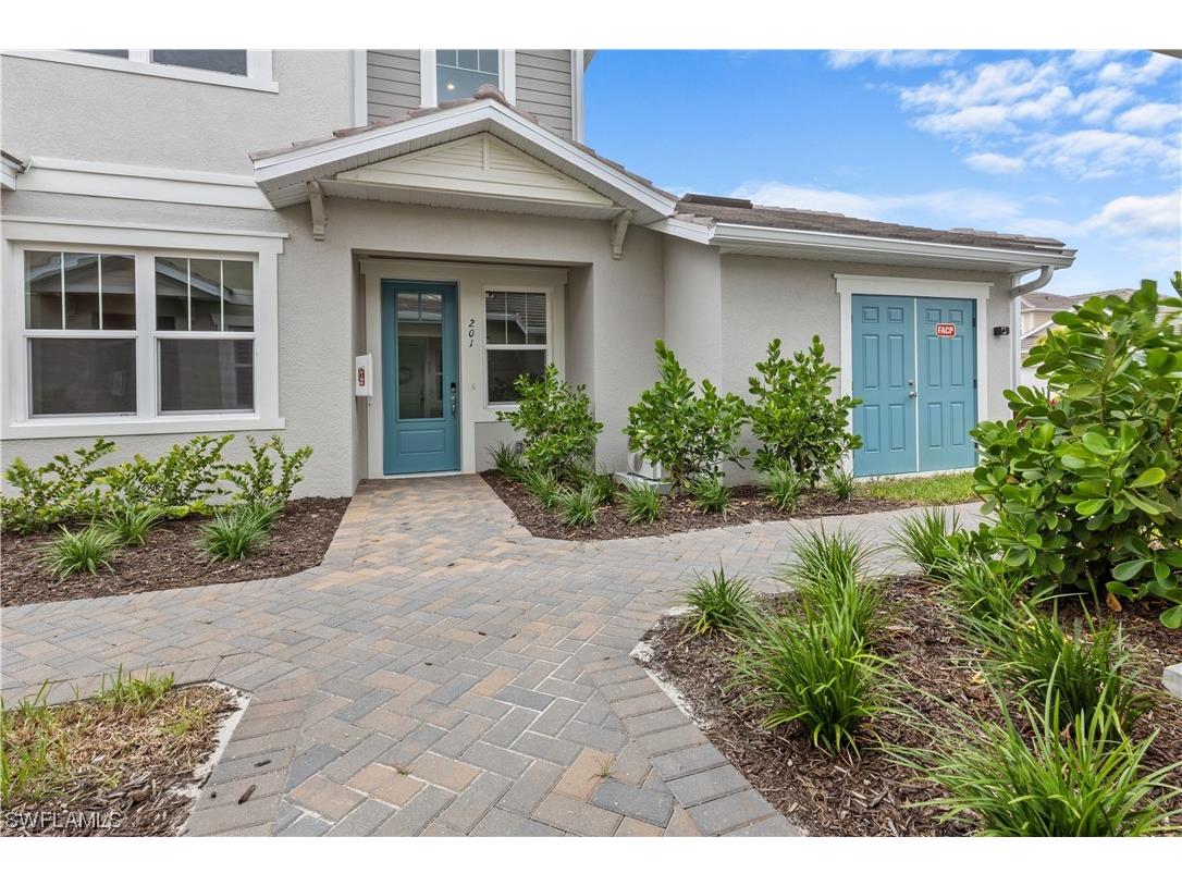 4670 Arboretum Circle #UNIT 201 Naples FL 34112 223011706 image1