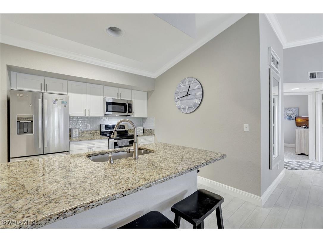 4670 Saint Croix Lane #632 Naples FL 34109 225080865 image7