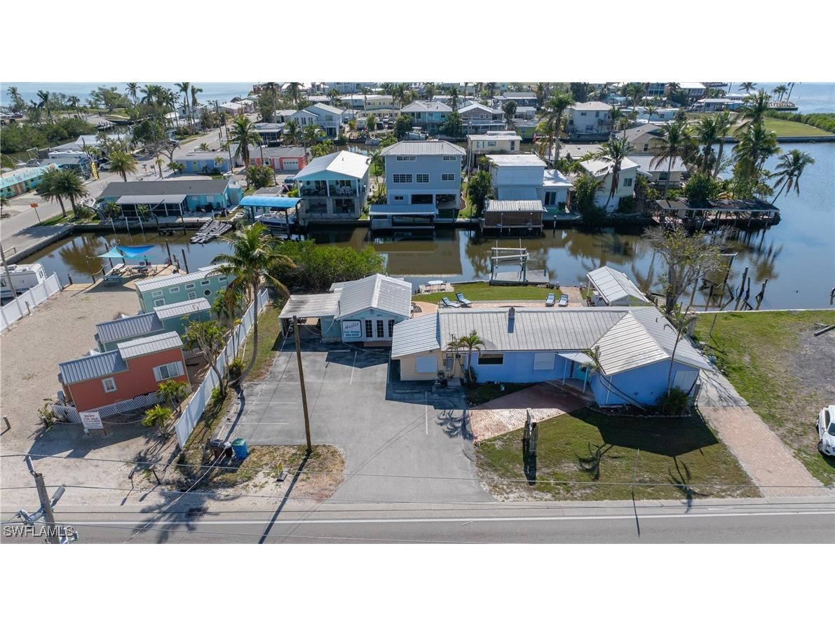 4673 Pine Island Road NW Matlacha FL 33993 225015612 image1