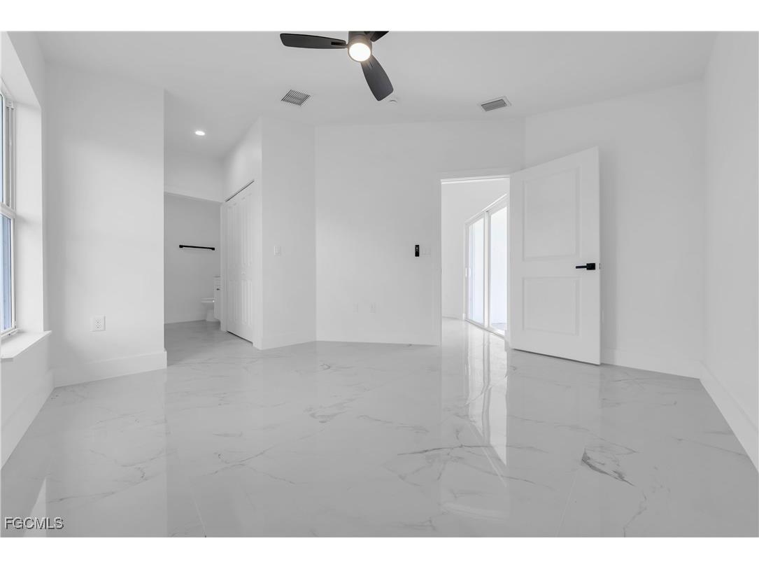 4675/4677 Golfview Boulevard Lehigh Acres FL 33973 2025014323 image10