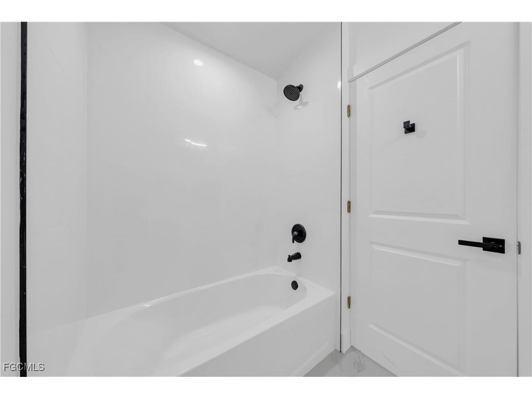 4675/4677 Golfview Boulevard Lehigh Acres FL 33973 2025014323 image26