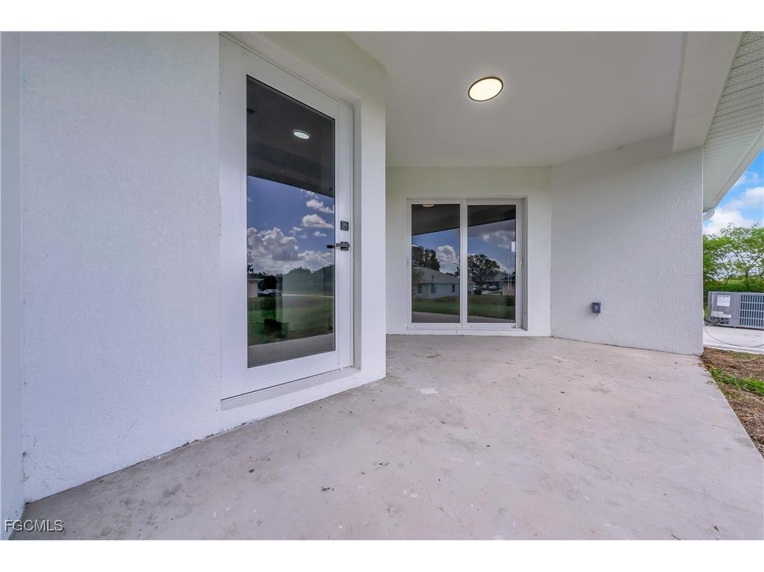 4675/4677 Golfview Boulevard Lehigh Acres FL 33973 2025014323 image32